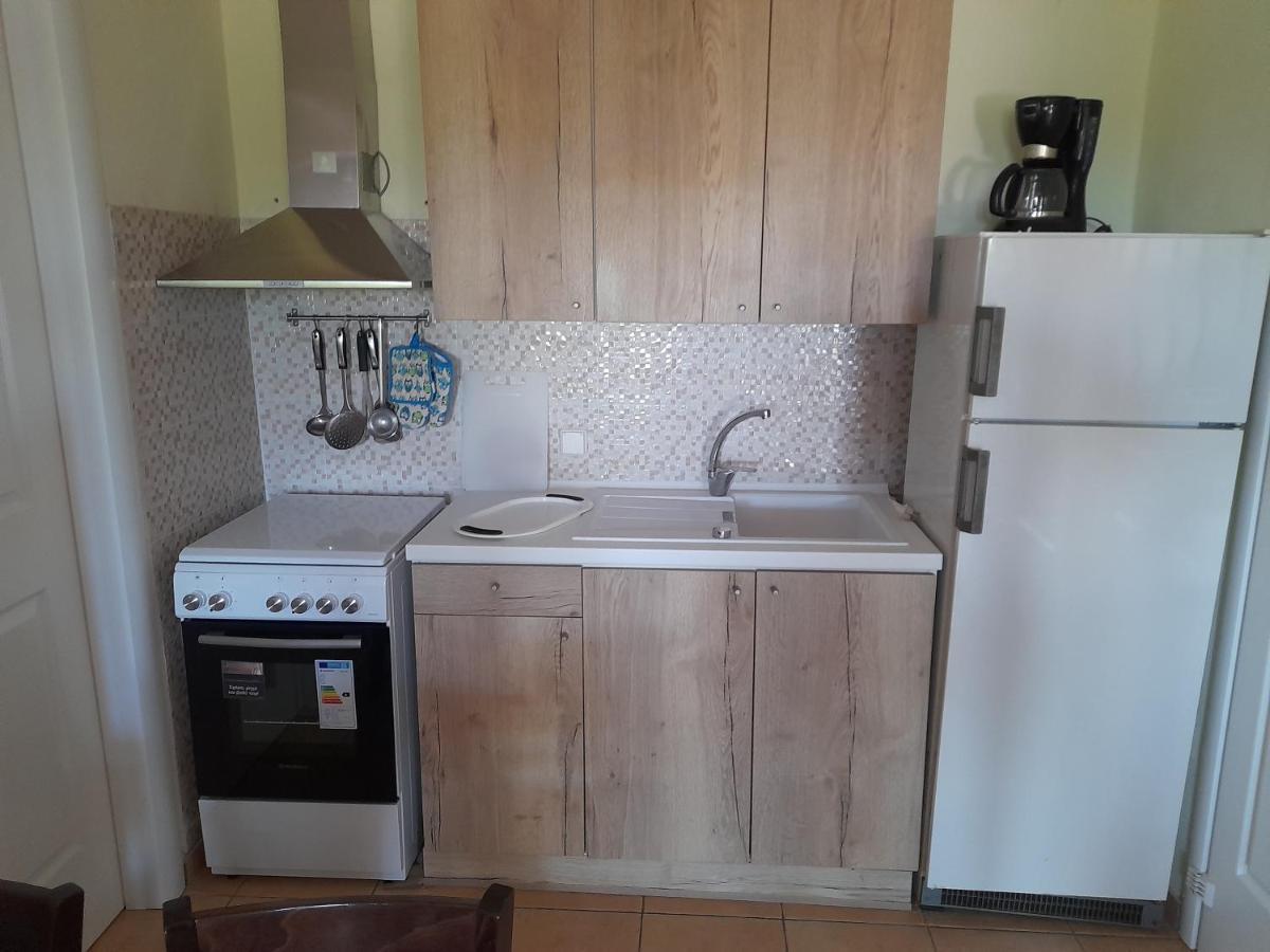 "Klio" Appartment Nikíti Kültér fotó
